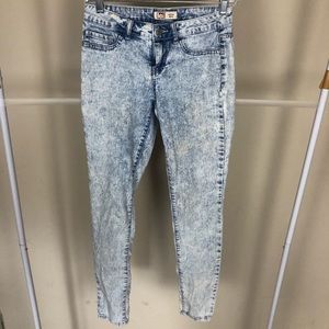 Lei Acid Wash Jeggings